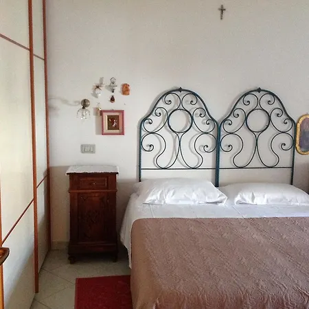 Ottagono Bed & Breakfast Elmas